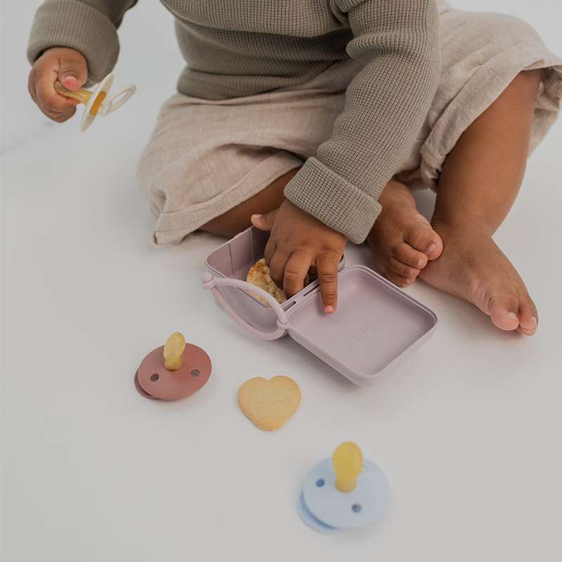 BIBS Accessories Pacifier Box - Sutteboks m. Plads til 3 Sutter - Blush - Image 4