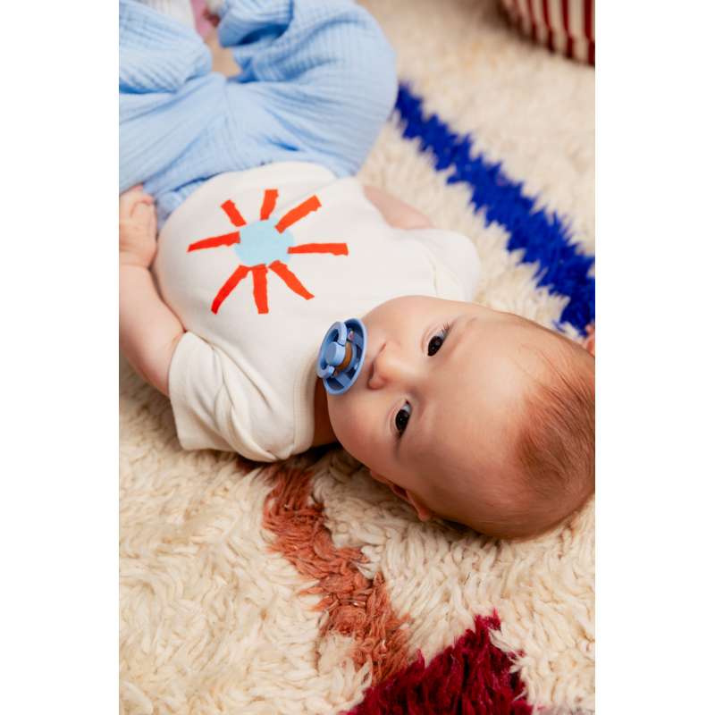 Bibs Round Colour Pacifier - 2-Pack - sz. 2 - natural rubber - Studio - Pin - Sky Blue/Sky Blue  - Image 2