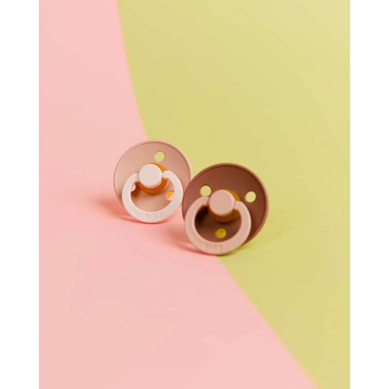 BIBS Rund Colour Sut - Str. 3 - Naturgummi - Studio - Fusion - Blush/Woodchuck Mix - Image 2