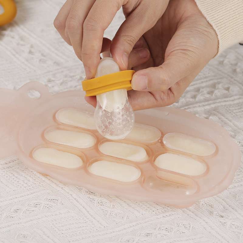 Haakaa Pineapple Freezer Tray - Banana  - Image 3
