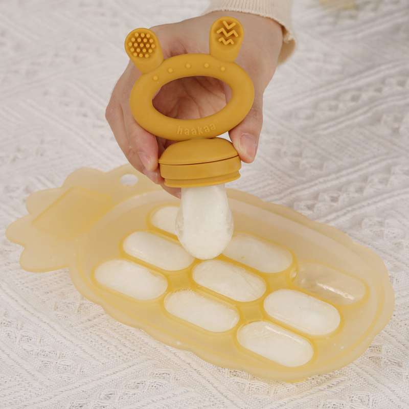 Haakaa Pineapple Freezer Tray - Banana  - Image 4