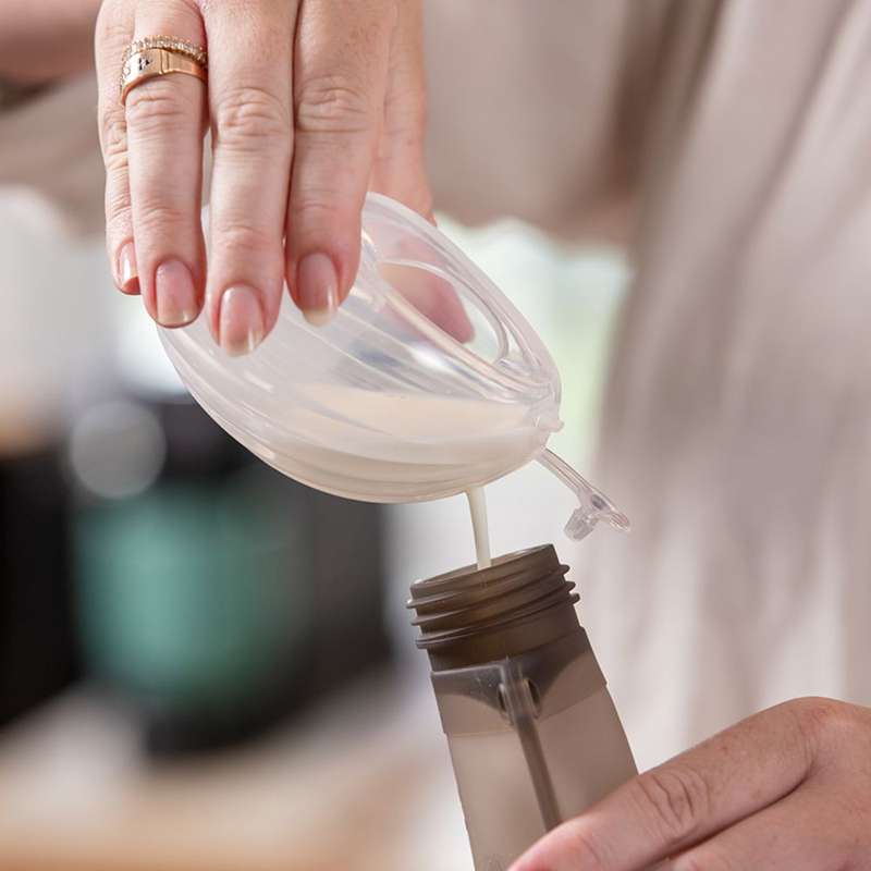 Haakaa Shell Breast Pump incl. Sterilization Bag - 75ml - 2 pcs.  - Image 3