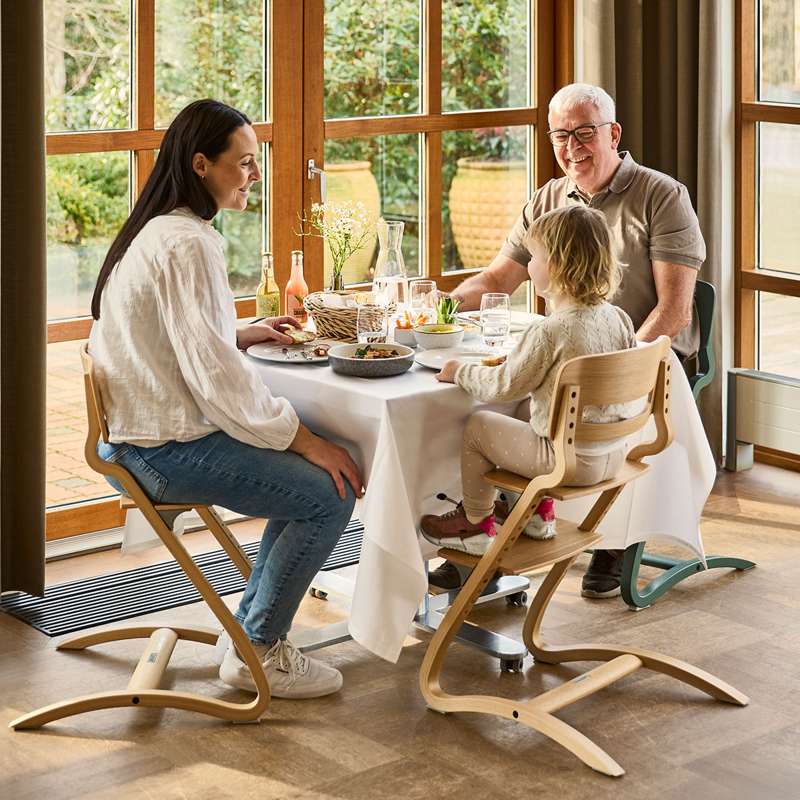 Leander Louie™ High Chair w. Handle - Oak - Natural  - Image 13