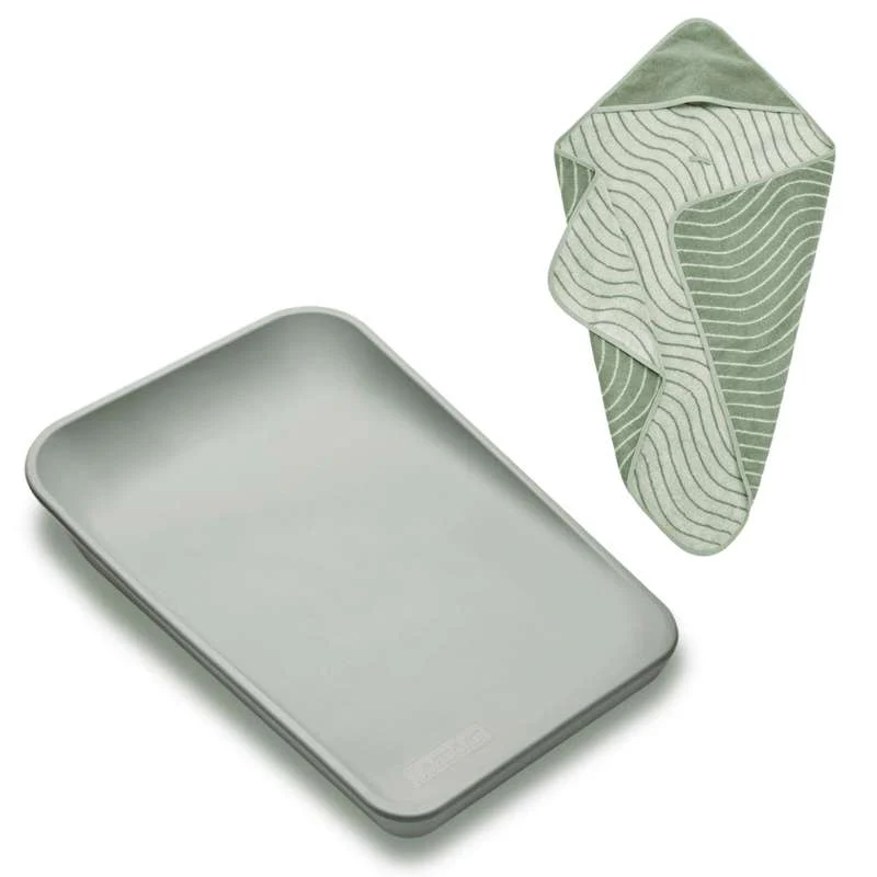 Leander Matty™ changing pad incl. Hoodie - Sage Green 