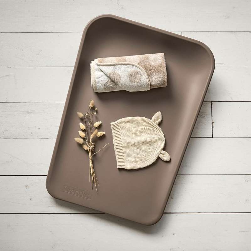 Leander Matty™ changing pad - Mocha  - Image 2
