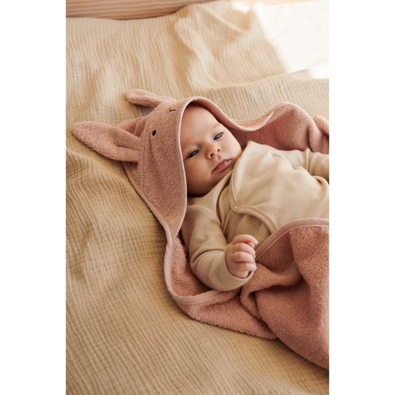 Liewood Albert Bath Towel with Hood - Baby - Rabbit/Rose  - Image 5