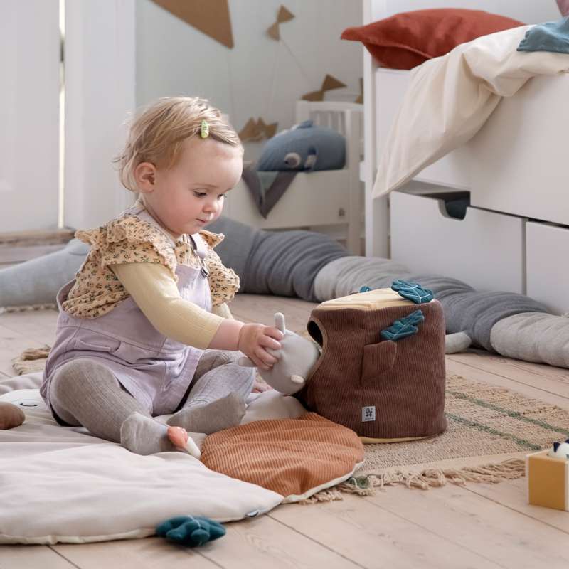 Sebra Activity Toy - Hide and Seek - Tree Stump - Image 2